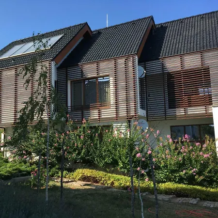 Vaya Holiday Guest house *